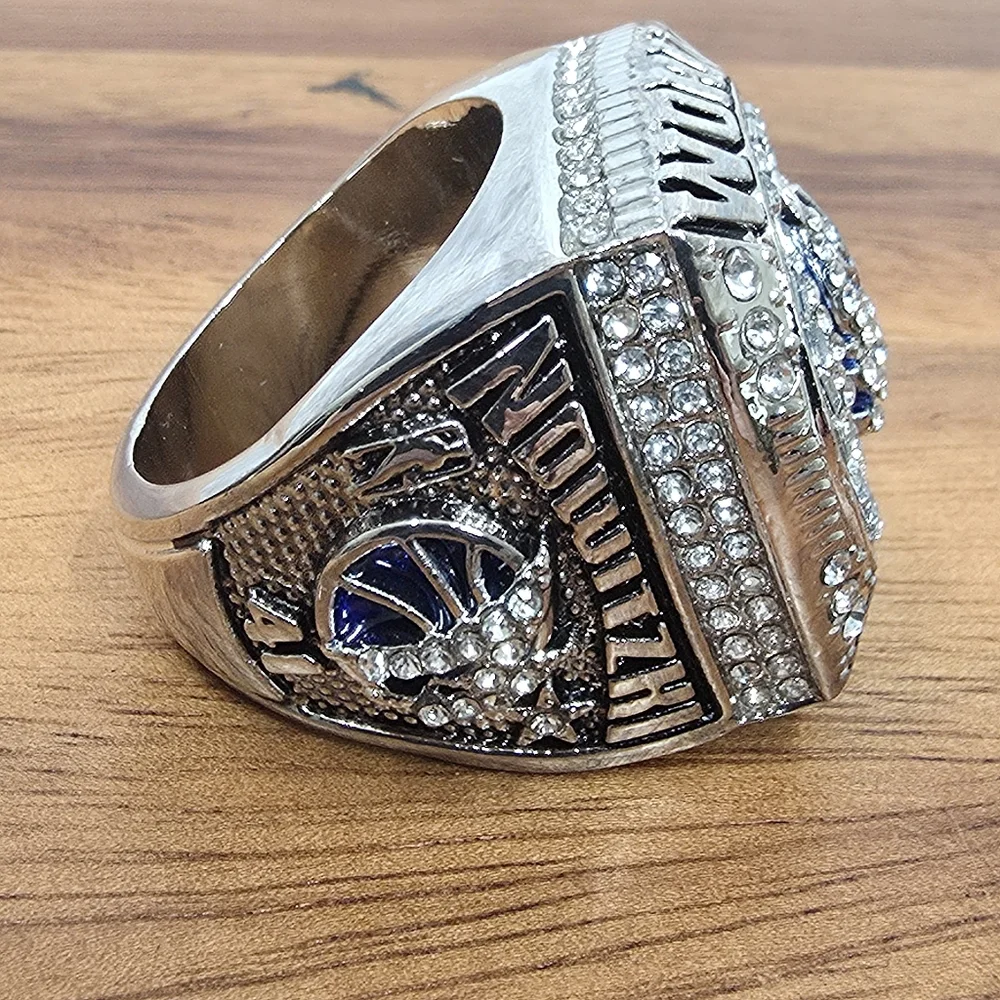 Dallas Mavericks Championship Ring‎ Size 11 Nowitzki Fan Edition